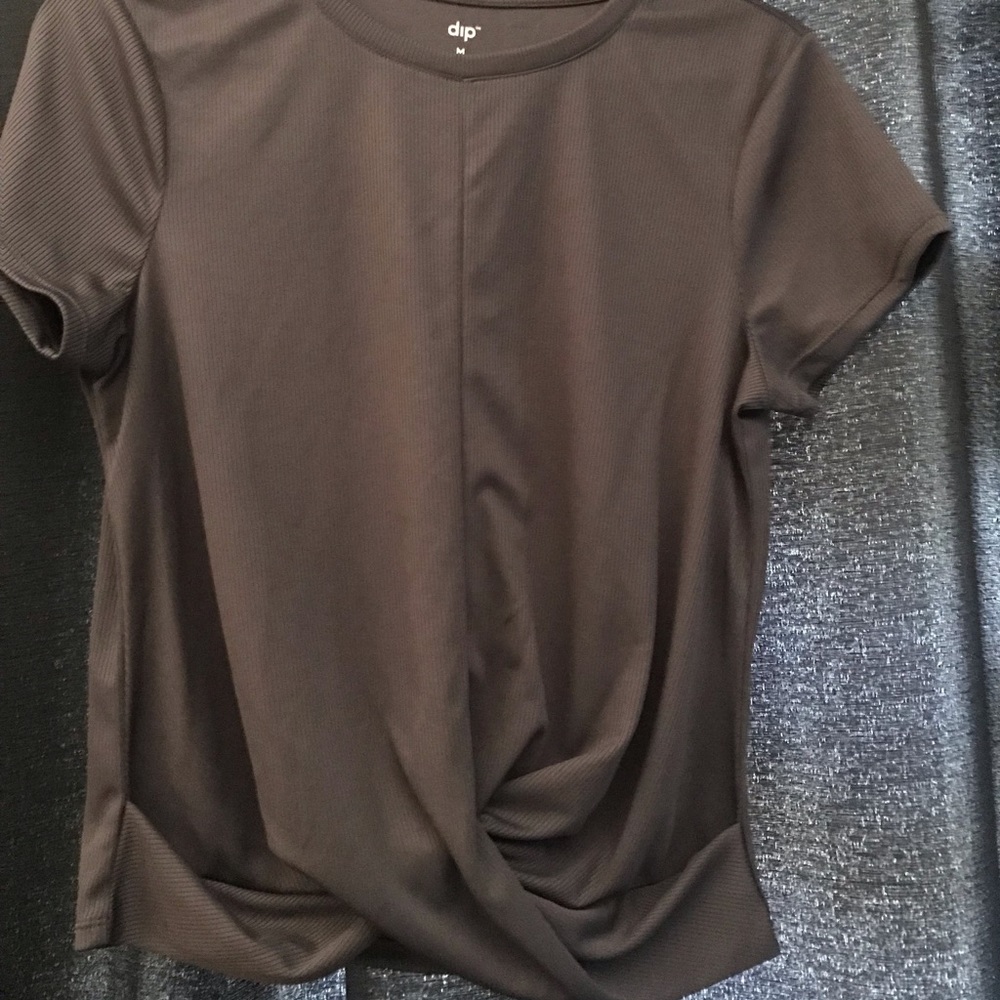 Dip crop top